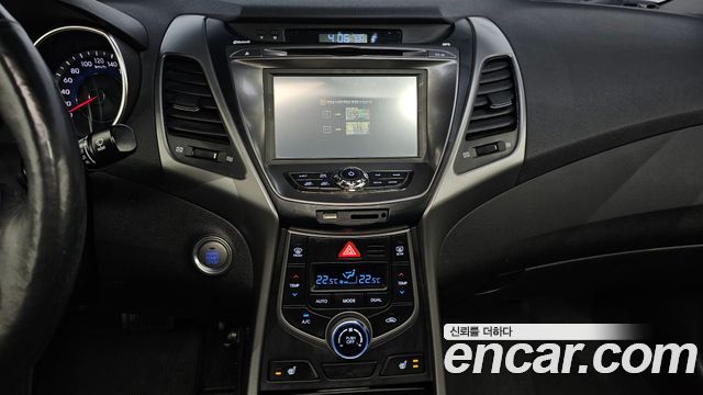 Hyundai AVANTE 2014 — photo 19