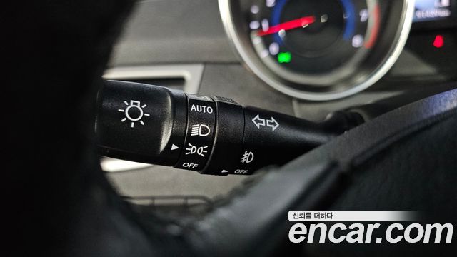 Hyundai AVANTE 2014 — photo 21