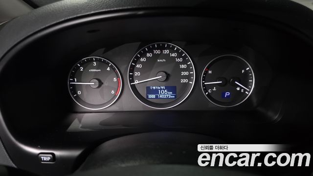 Hyundai Starex 2021 — photo 11
