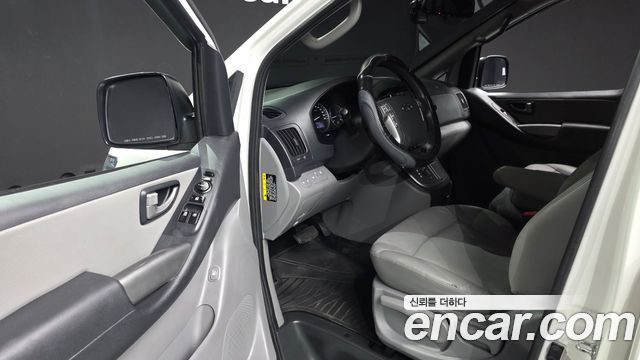 Hyundai Starex 2021 — photo 13
