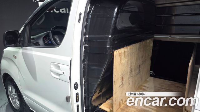 Hyundai Starex 2021 — photo 17