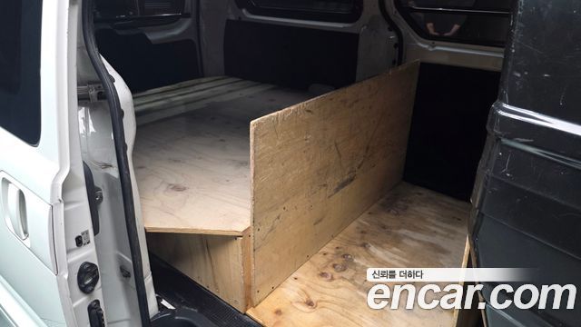 Hyundai Starex 2021 — photo 18