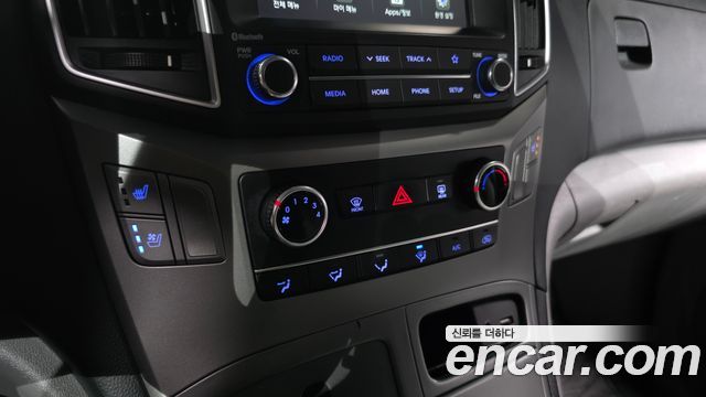 Hyundai Starex 2021 — photo 22