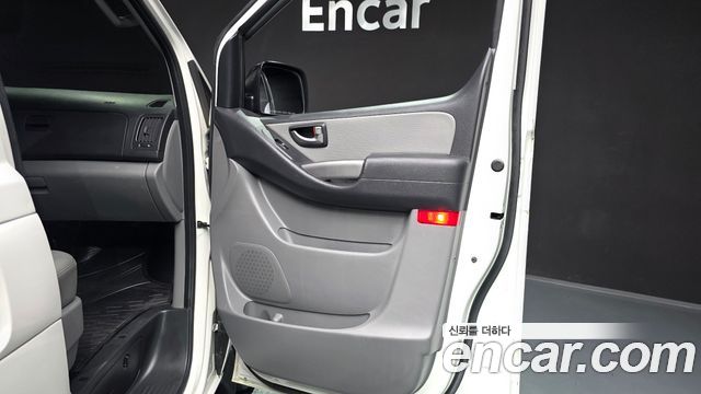 Hyundai Starex 2021 — photo 14