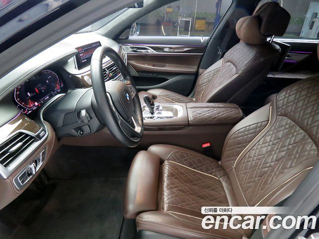BMW 7-Series 2020 — photo 5