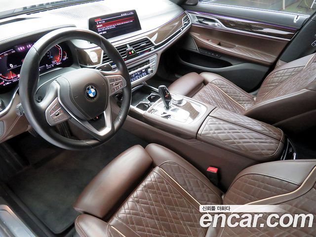 BMW 7-Series 2020 — photo 7