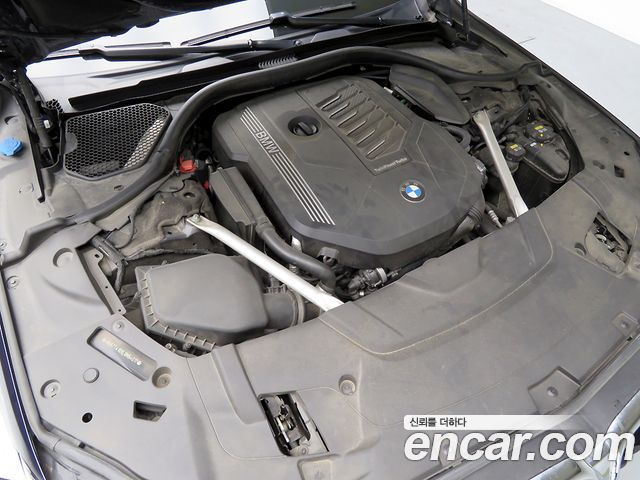 BMW 7-Series 2020 — photo 19