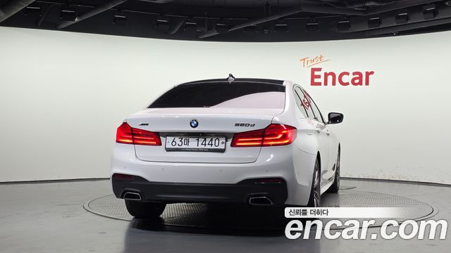 BMW 5-Series 2019 — photo 4