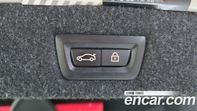 BMW 5-Series 2019 — photo 20