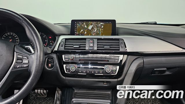 BMW 4-Series 2020 — photo 14