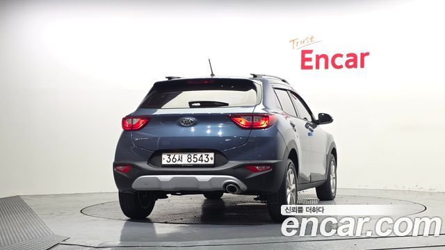 Kia Stonic 2018 — photo 4