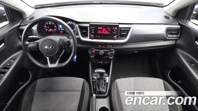 Kia Stonic 2018 — photo 7