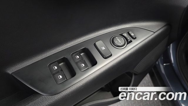 Kia Stonic 2018 — photo 18
