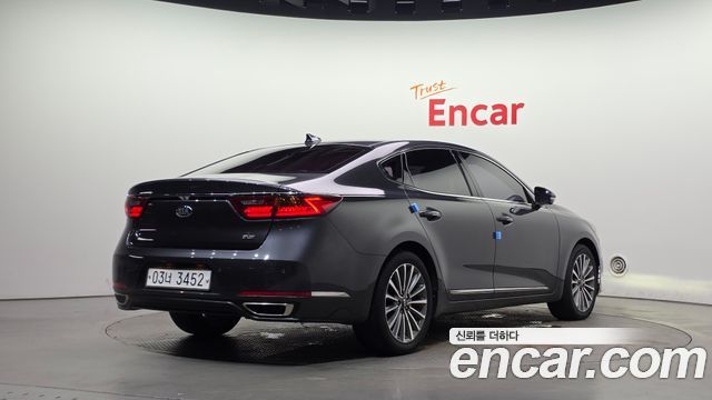 Kia K7 2018 — photo 2