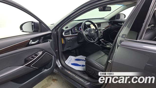 Kia K7 2018 — photo 10