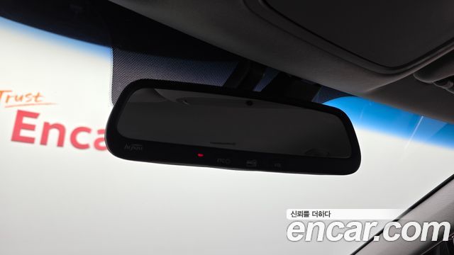Kia K7 2018 — photo 15