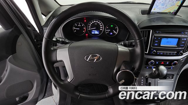 Hyundai Starex 2021 — photo 19