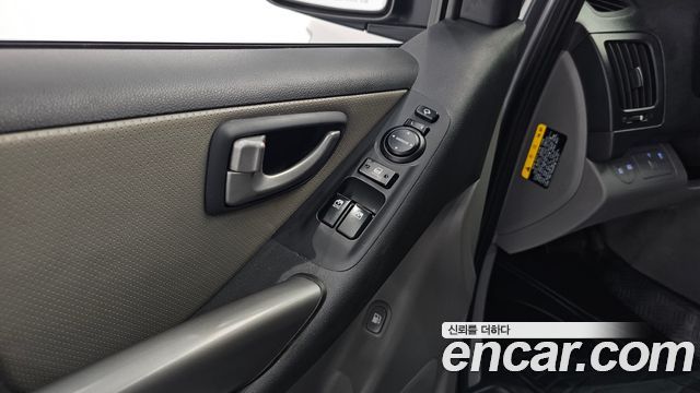 Hyundai Starex 2021 — photo 27