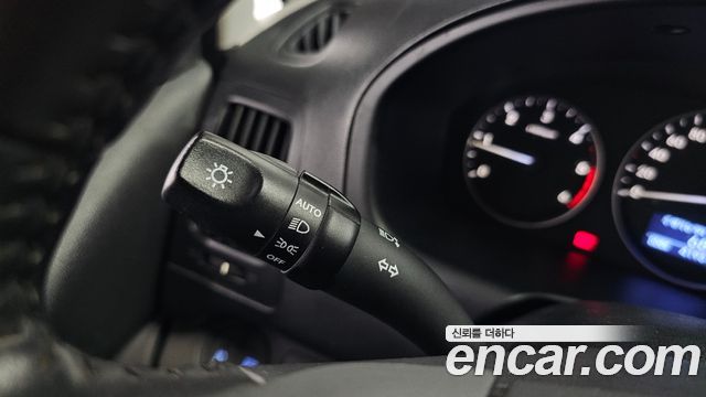 Hyundai Starex 2021 — photo 28
