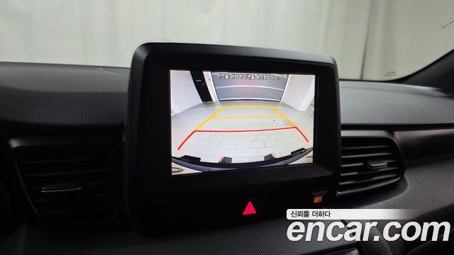 Hyundai Veloster 2020 — photo 22