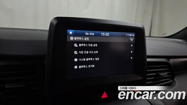 Hyundai Veloster 2020 — photo 23