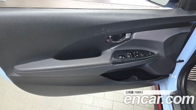 Hyundai Veloster 2020 — photo 14