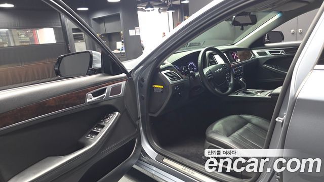 Hyundai Genesis 2016 — photo 10