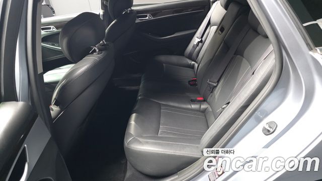 Hyundai Genesis 2016 — photo 11