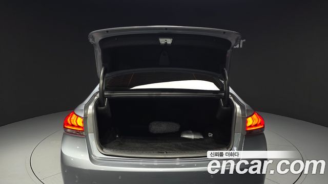 Hyundai Genesis 2016 — photo 20