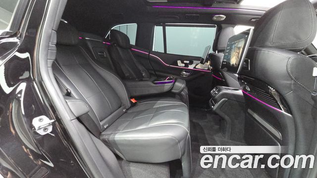 Mercedes-Benz GLS-Class 2023 — photo 17