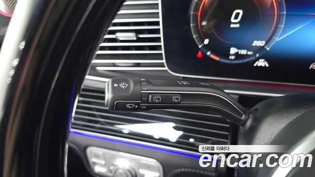 Mercedes-Benz GLS-Class 2023 — photo 29