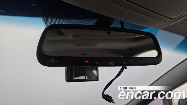 Kia K3 2016 — photo 22