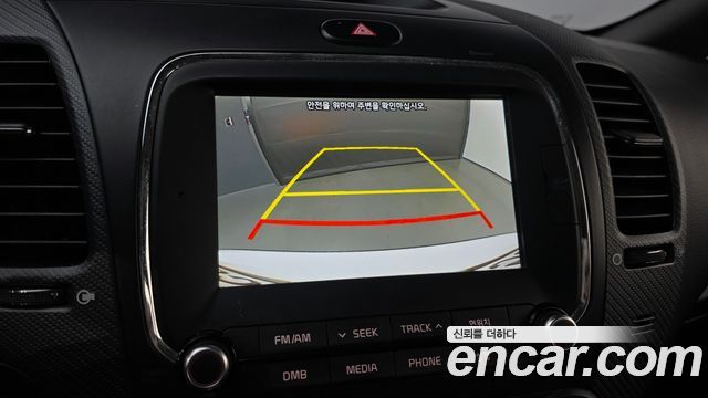 Kia K3 2016 — photo 26