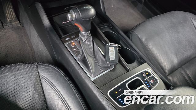 Kia K7 2012 — photo 9