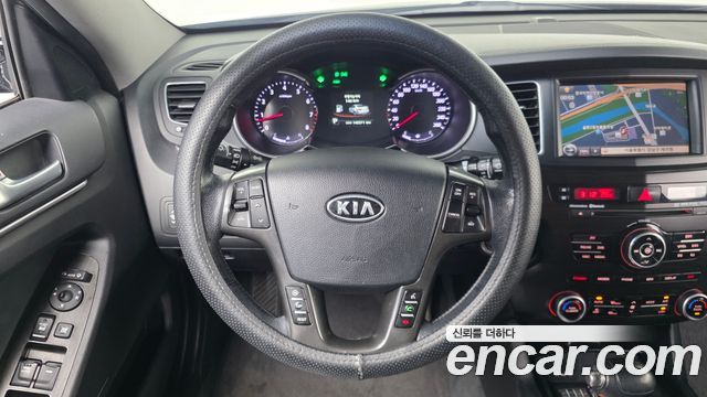 Kia K7 2012 — photo 13