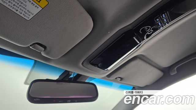Kia K7 2012 — photo 17