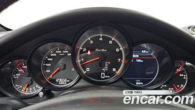 Porsche Panamera 2010 — photo 11