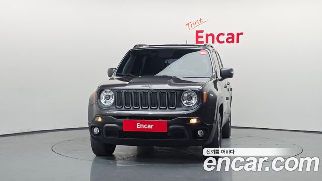 Jeep Renegade 2018 — photo 3