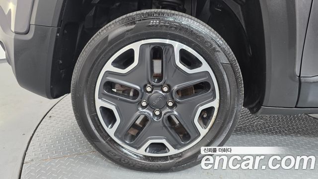 Jeep Renegade 2018 — photo 5
