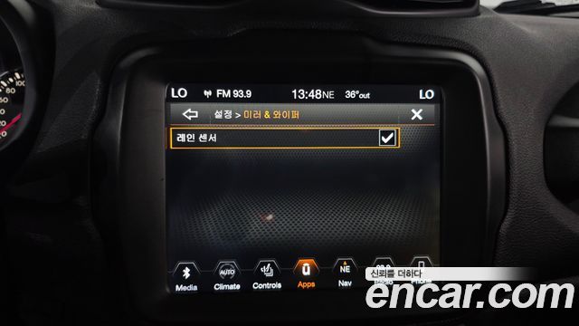 Jeep Renegade 2018 — photo 28