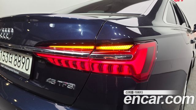 Audi A6 2021 — photo 9