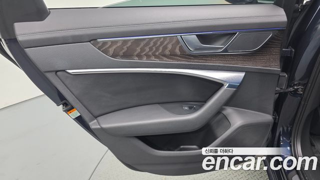 Audi A6 2021 — photo 15