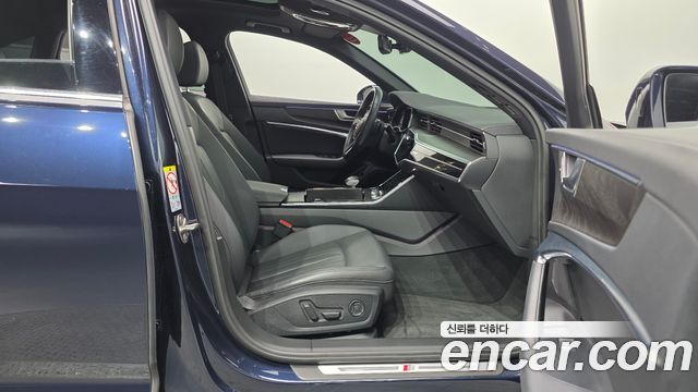 Audi A6 2021 — photo 16