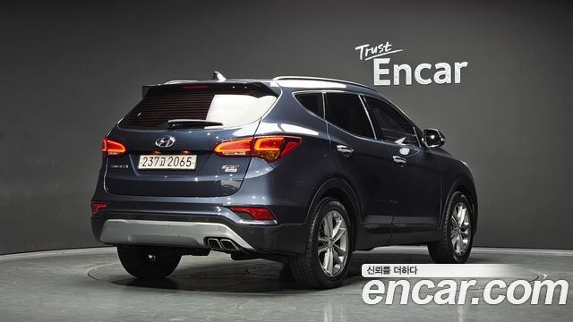 Hyundai Santafe 2016 — photo 2