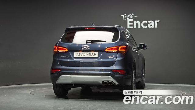 Hyundai Santafe 2016 — photo 4