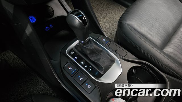 Hyundai Santafe 2016 — photo 9