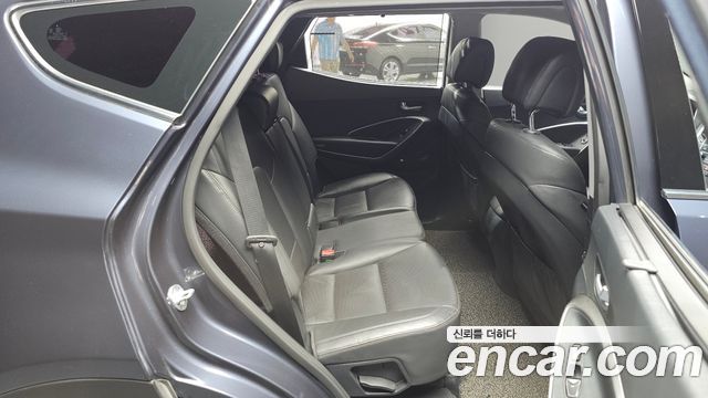 Hyundai Santafe 2016 — photo 11