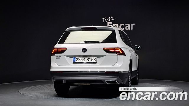 Volkswagen Tiguan 2020 — photo 4