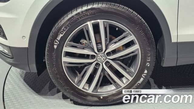 Volkswagen Tiguan 2020 — photo 5