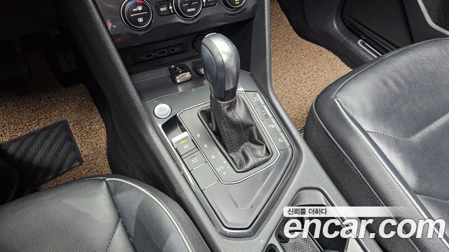Volkswagen Tiguan 2020 — photo 12